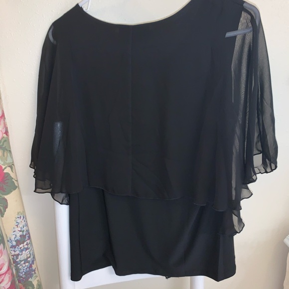 Cute top - Picture 5 of 5